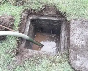 Mantenimiento de fosa séptica